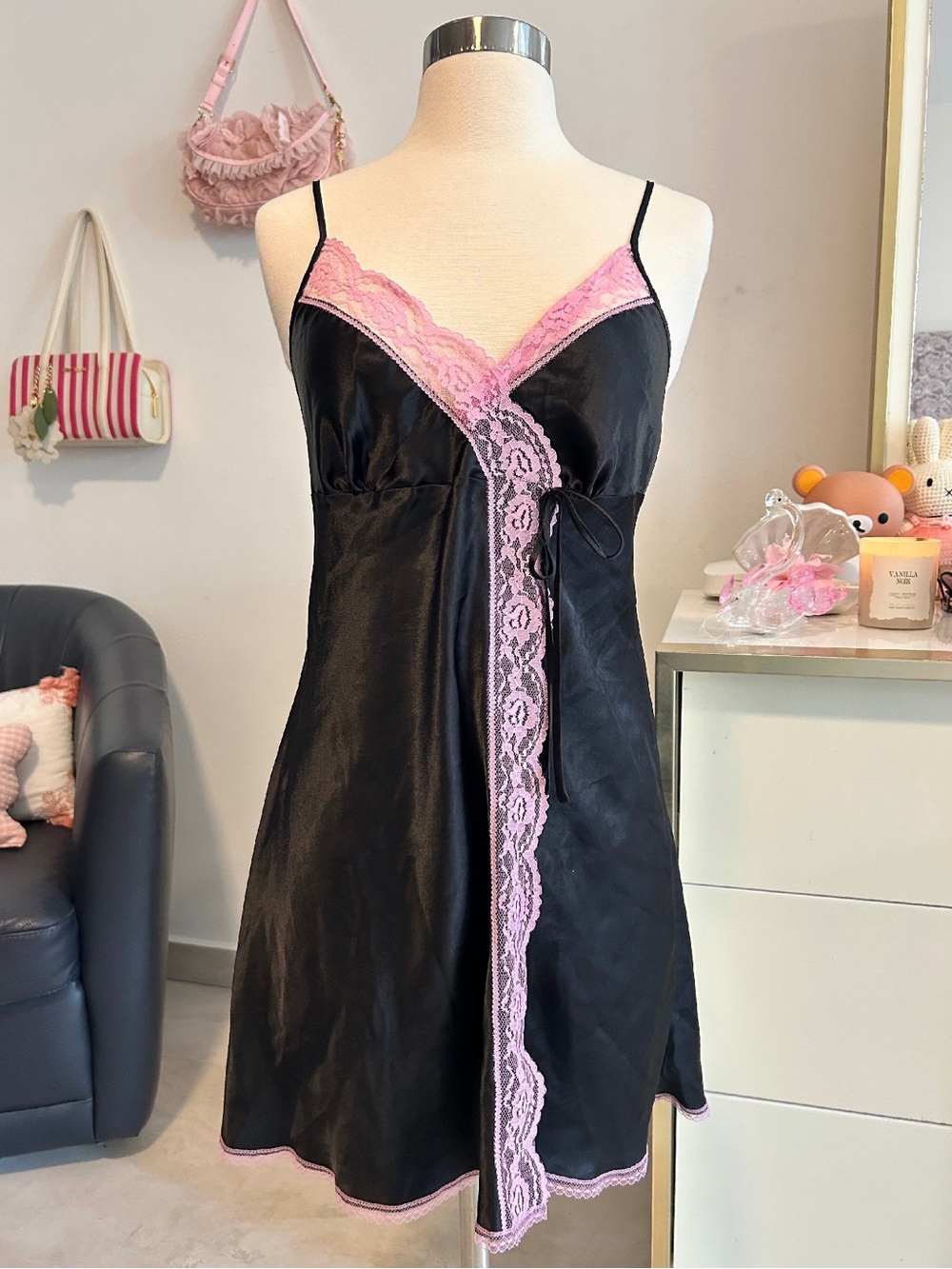 Victorias Secret Angel Black & Pink Lace Trim Satin Nightdress Y2K